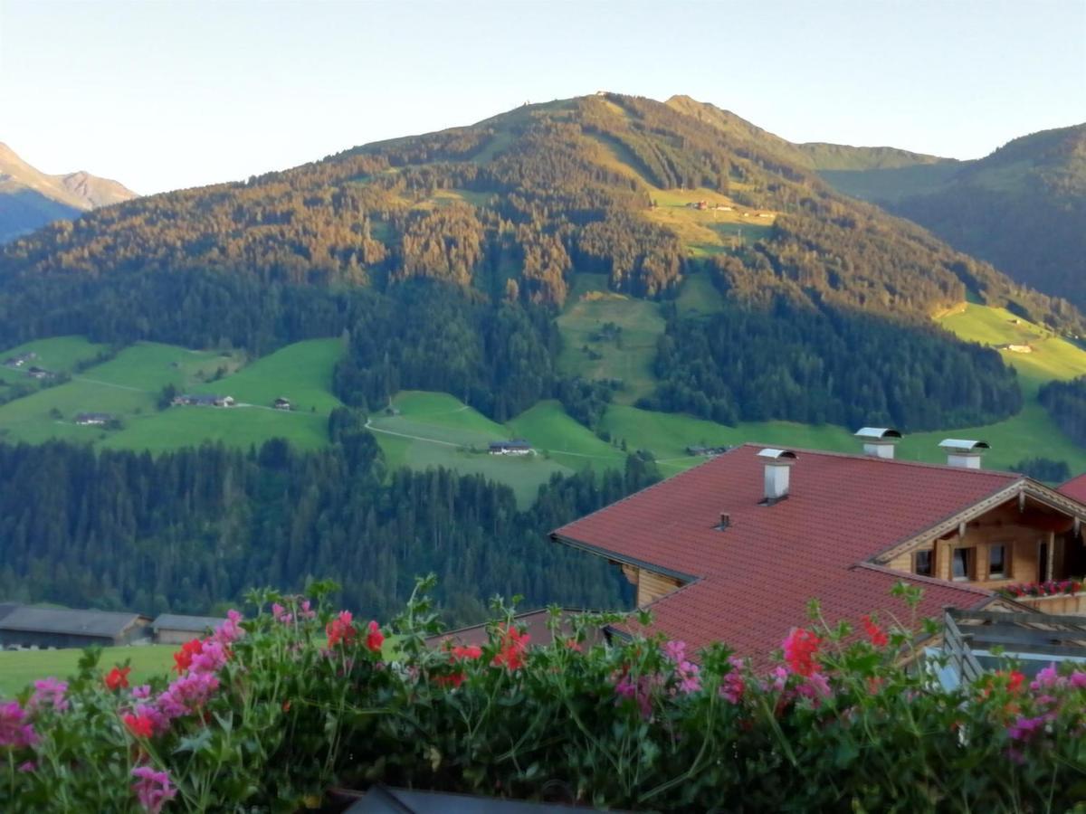 Haus Valentina Apartment Alpbach Exterior photo