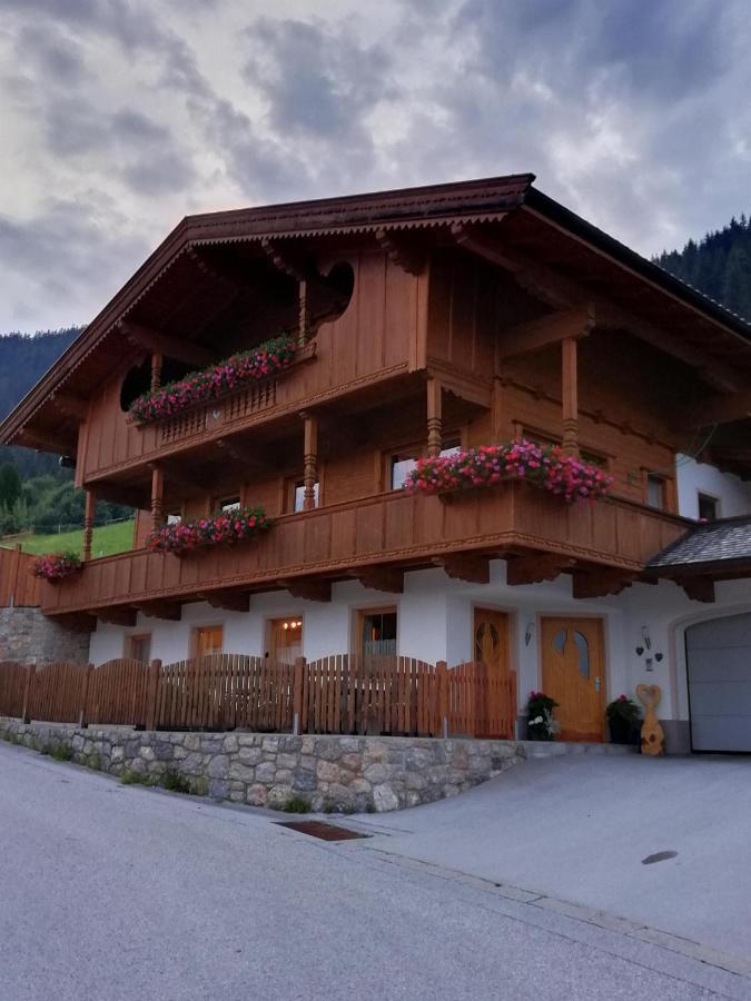 Haus Valentina Apartment Alpbach Exterior photo
